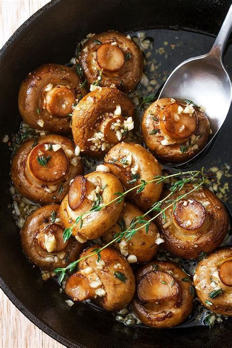 Roasted Mushrooms with Garlic Butter Sauce Recipe | Coctails recipes, Stuffed mushrooms, Recipes