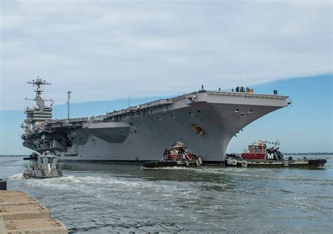 Could America Ever Build a Hybrid Aircraft Carrier-Battleship? | The National Interest