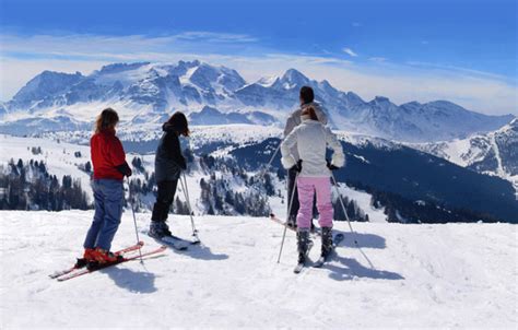 Solang Valley Skiing In Manali - Journeydeal