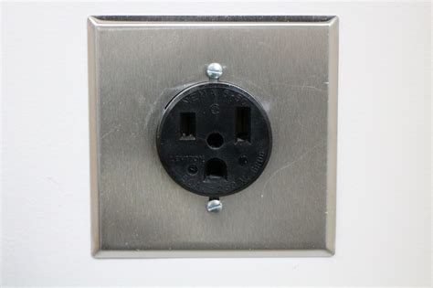 Image: NEMA 6-50 socket, size: 1024 x 682, type: gif, posted on ...