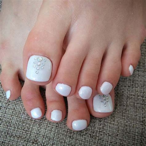 21 Beautiful Wedding Pedicure Ideas for Brides - Page 2 of 2 - StayGlam