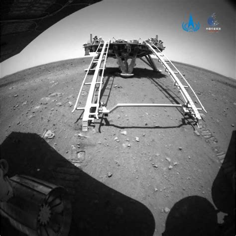 China Zhurong Rover rolls onto Mars Starting Mobile Mission – Space UpClose