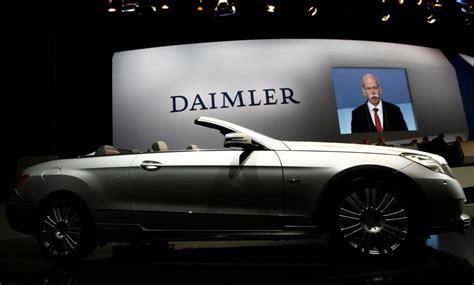 Why Is Daimler AG Set To Have A Drop in Revenue Of $3 Billion In the Financial Services Division