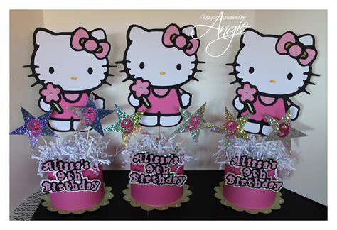 SCRAPPIN MEMORIES: hello kitty birthday decor set : centerpieces , goodie bags and birthday banner