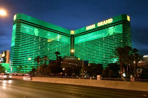 MGM Grand in Las Vegas - One of the Biggest Hotels and Gaming Floors in ...