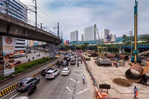 Quezon city skyline Stock Photos, Royalty Free Quezon city skyline Images | Depositphotos