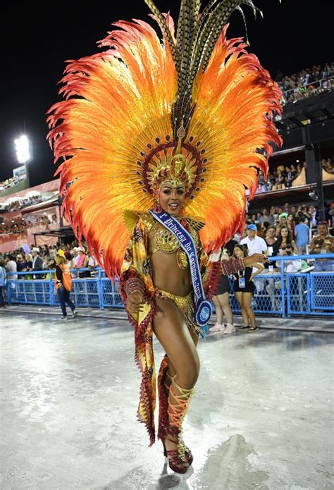 Photos Show How Carnival Is Lighting up the Streets of Brazil in 2020 - Business Insider