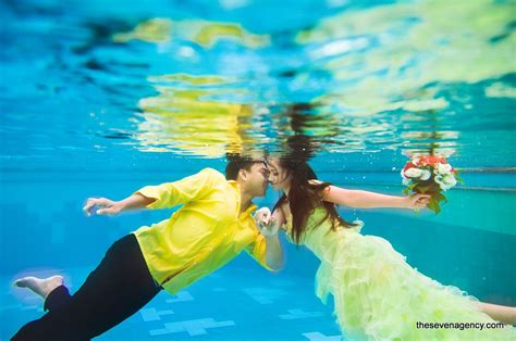 Underwater wedding in Maldives