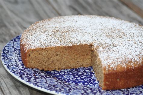 Healthy Goodness: Applesauce Oat Cake