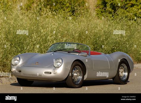 Porsche 550 Spyder James Dean replica Stock Photo - Alamy