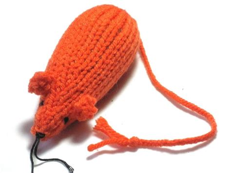 Knit Catnip Mouse Cat Toy in Bright Orange Acrylic Yarn | Cat toys, Catnip mouse, Acrylic yarn