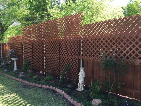 Pin by Linda Perry on Yard / Patio / Garden in 2023 | Privacy fence ...