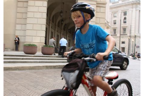 6 comprehensive bike safety tips for kids, from a serious biking family who knows