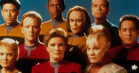 'Star Trek: Voyager' Actress Jennifer Lien Arrested For 'Exposing ...