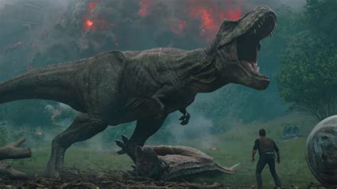 REVIEW: Jurassic World: Fallen Kingdom (2018) - Geeks + Gamers