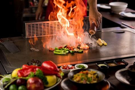 Teppanyaki – Dinner and a Show | Arigato Travel