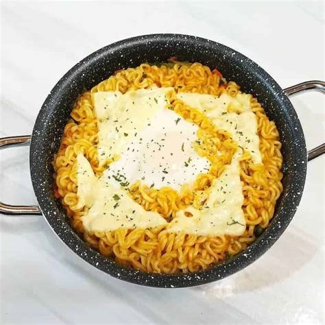 Spicy Cheese Ramen Recipe: A Satisfying Korean Comfort Food