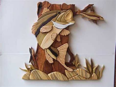 Pin em Wood projects | Artesanato em madeira, Marchetaria, Arte de rua