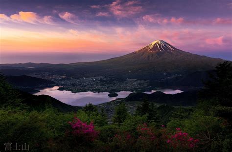 HD Wallpaper of Mount Fuji: Nature's Tranquil Beauty in Japan