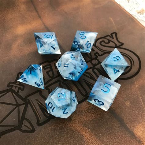 Handmade custom dice set for Dungeons and Dragons | Fantasy Minis