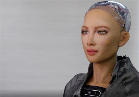 Sophia the robot maker plans mass rollout this year | WordlessTech