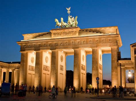 Brandenburg Gate, Berlin - Map, Facts, Location, History