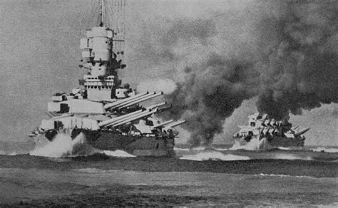 Italian battleships Vittorio Veneto and Littorio firing during WWII - WW2 HistoryBook