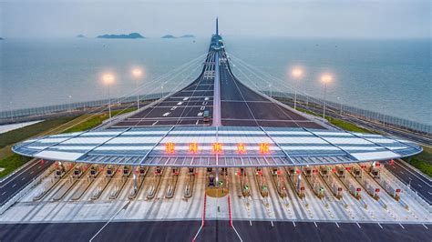 How to Travel Across the Hong Kong-Zhuhai-Macao Bridge