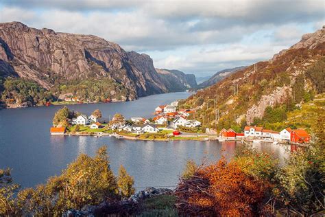 9 Reasons to Visit Norway in Autumn - Heart My Backpack