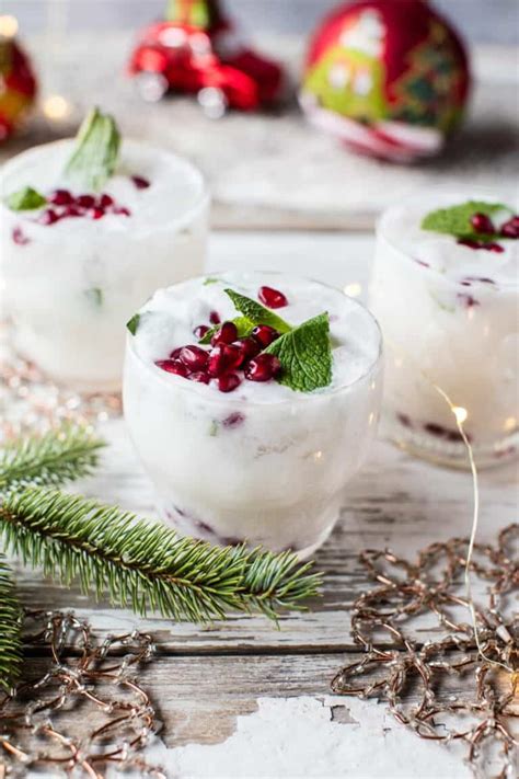 10 Easy Christmas Cocktails To Make This Year