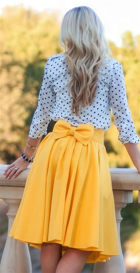 20 Inspiring Feminine Spring Outfits With Skirts - Styleoholic