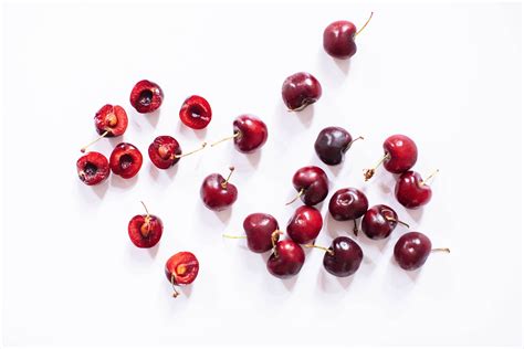 Top 15 Health Benefits Of Cherries - Nutrition Stripped