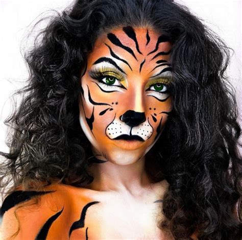 28 Fierce Tiger Makeup For Halloween - The Glossychic | Tiger makeup, Halloween makeup, Animal ...