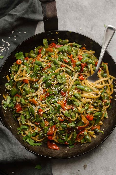 Green Bean Stir-Fry with Lo Mein Noodles | Naturally Ella