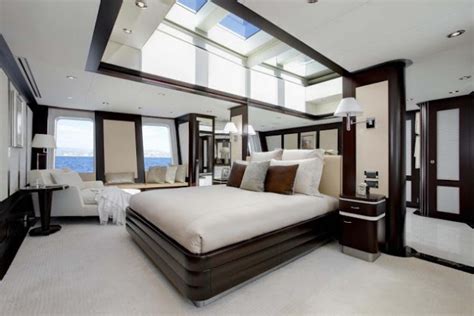 17 Extraordinary Yacht Bedroom Designs That You Will Want To Sleep In