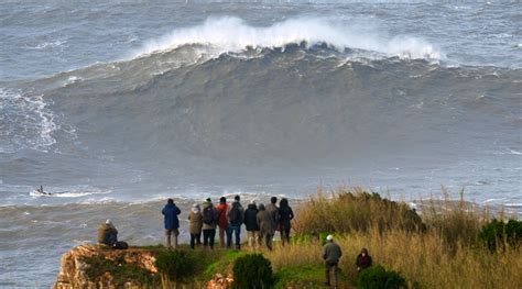 NAZARE CANYON COMES OF AGE | SURFLINE.COM