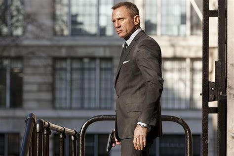 Online Wallpapers Shop: Skyfall Poster, James Bond 007 Skyfall Wallpaper & Photos