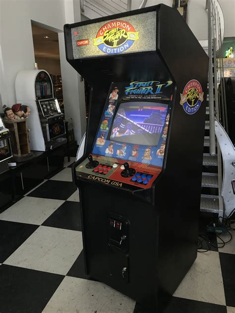 Street Fighter 2 Arcade Cabinet | Bruin Blog