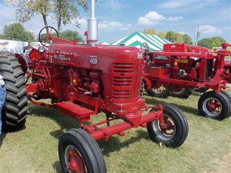 Farmall 400 Diesel | Vintage tractors, Farmall, International tractors