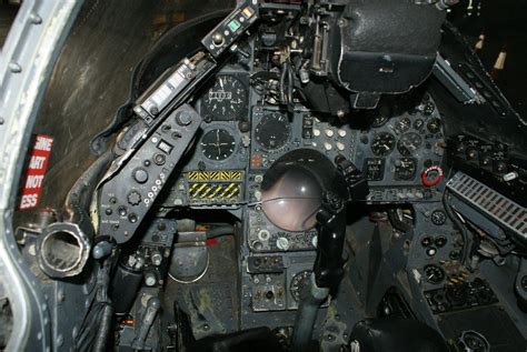 EVERETT AERO - Harrier GR3 Cockpit