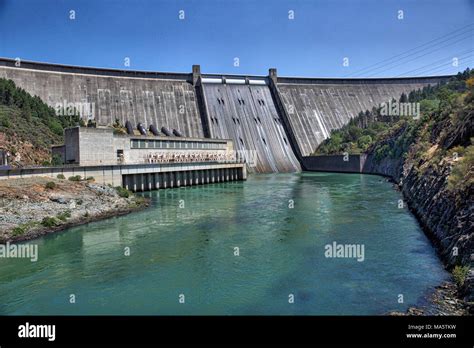 Shasta dam history hi-res stock photography and images - Alamy