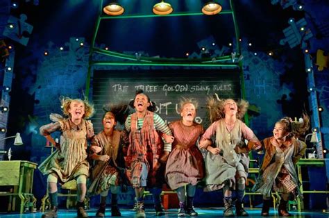 Annie The Musical UK tour - Manchester Evening News