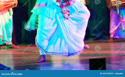 Cultural Dance Show in Sri Lanka Editorial Stock Image - Image of dancing, indian: 245730369