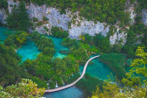 5 Reasons to Never Visit Plitvice Lakes National Park (+1 Reason to Visit)