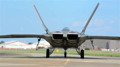 F-22 thrust vectoring nozzles close up are fascinating | Aviation Humor