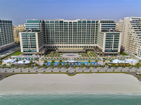 HILTON DUBAI PALM JUMEIRAH - Updated 2023 Prices & Hotel Reviews (United Arab Emirates)