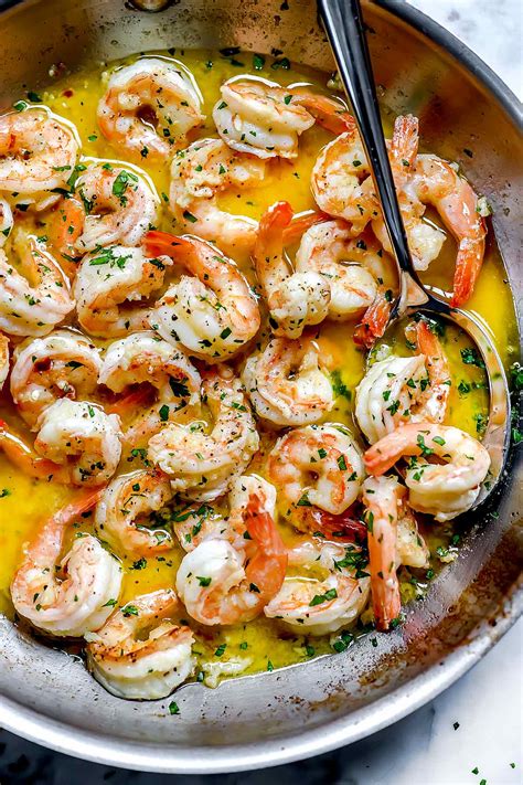 THE BEST Shrimp Scampi - foodiecrush.com