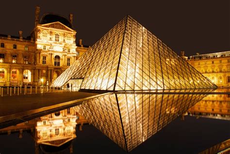 Louvre Museum at night editorial stock image. Image of museum - 13807659