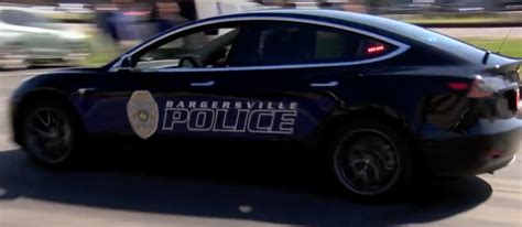 Tesla Model 3 Police Car