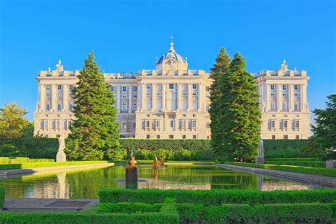 Royal Palace of Madrid Skip-the-Line Guided Tour in Madrid | My Guide Madrid